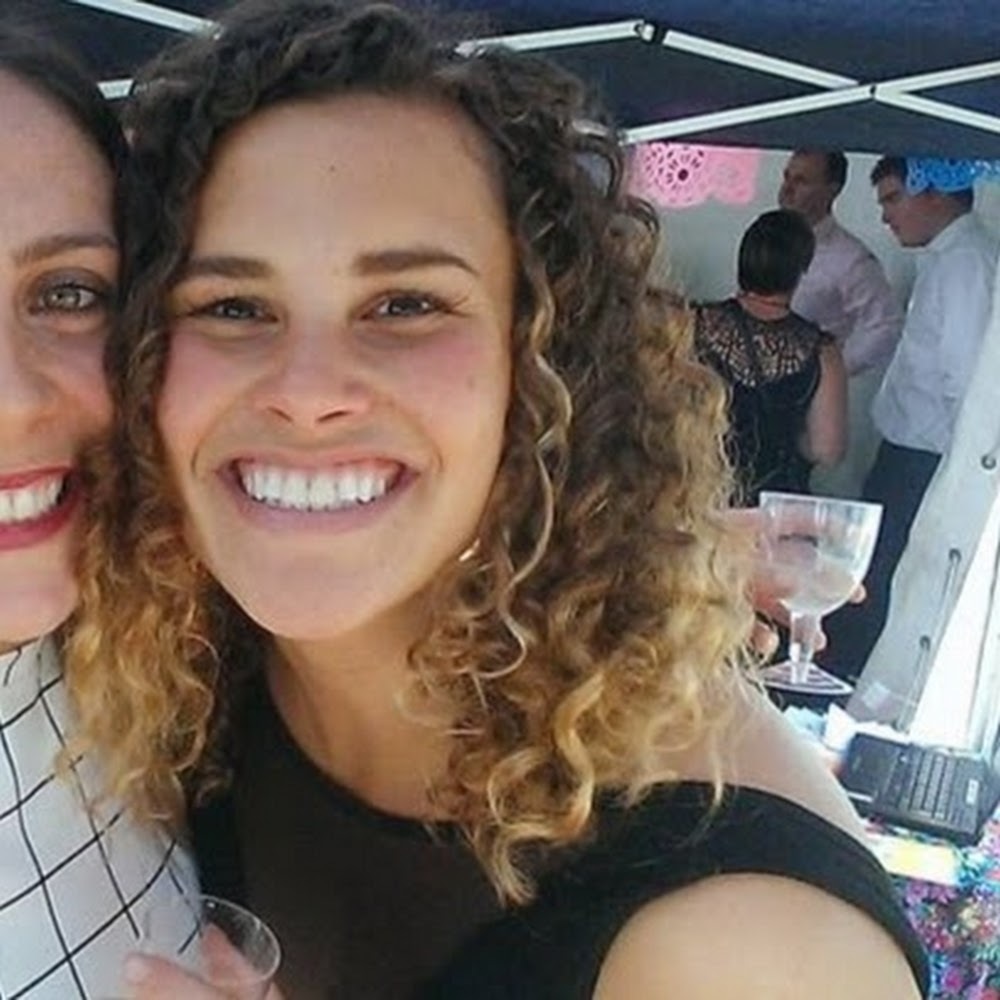 Meet your Posher, Alexandra